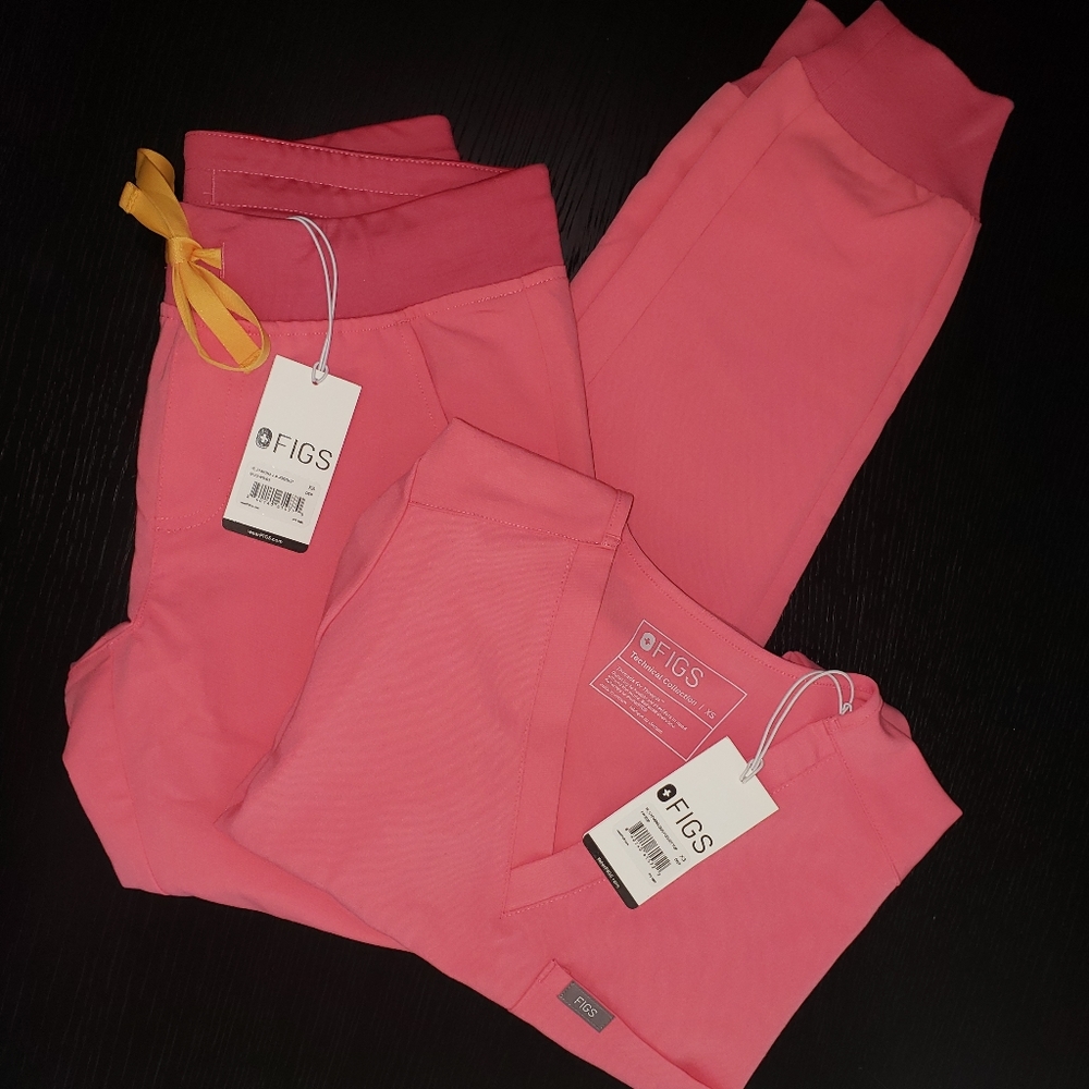 Figs Scrubs Neon Pink XS Zamora Joggers & XS Catalina one pocket top Never worn